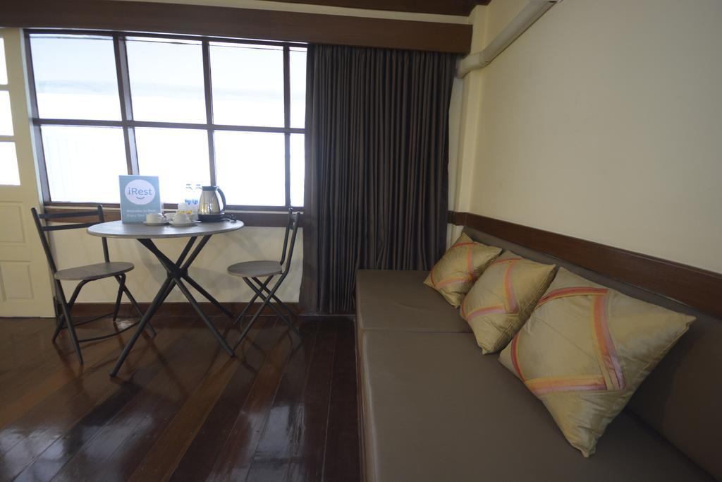 Irest Ao Nang Seafront Hostel Exterior photo
