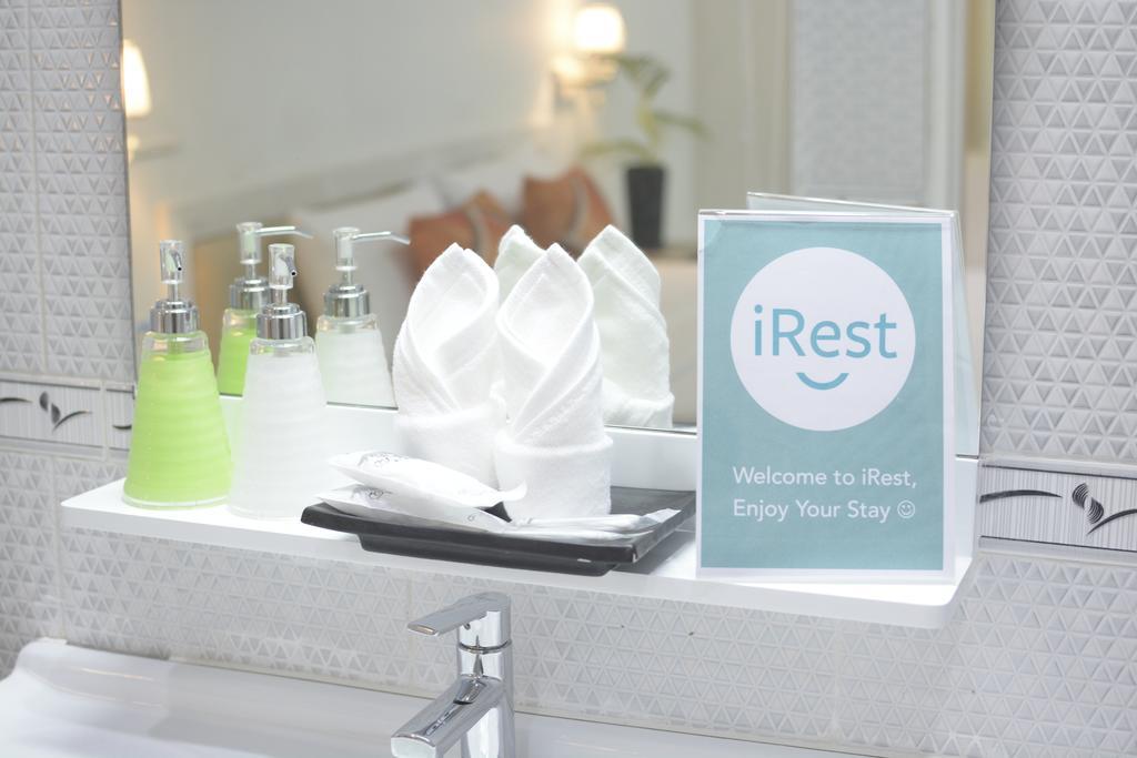 Irest Ao Nang Seafront Hostel Exterior photo