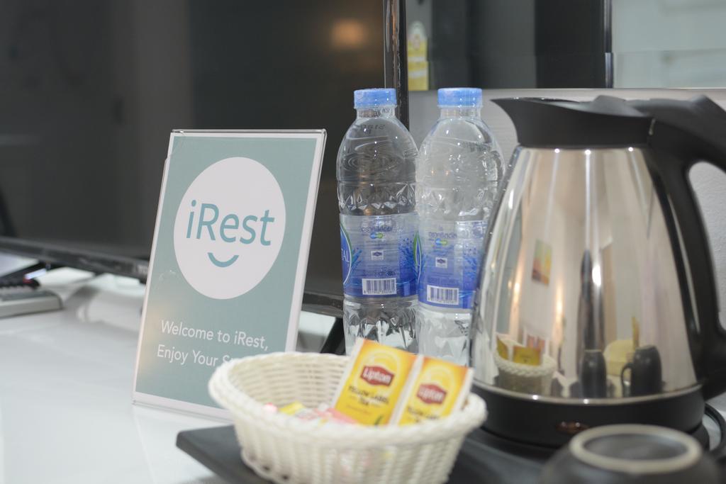 Irest Ao Nang Seafront Hostel Exterior photo