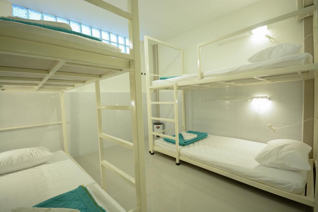 Irest Ao Nang Seafront Hostel Exterior photo