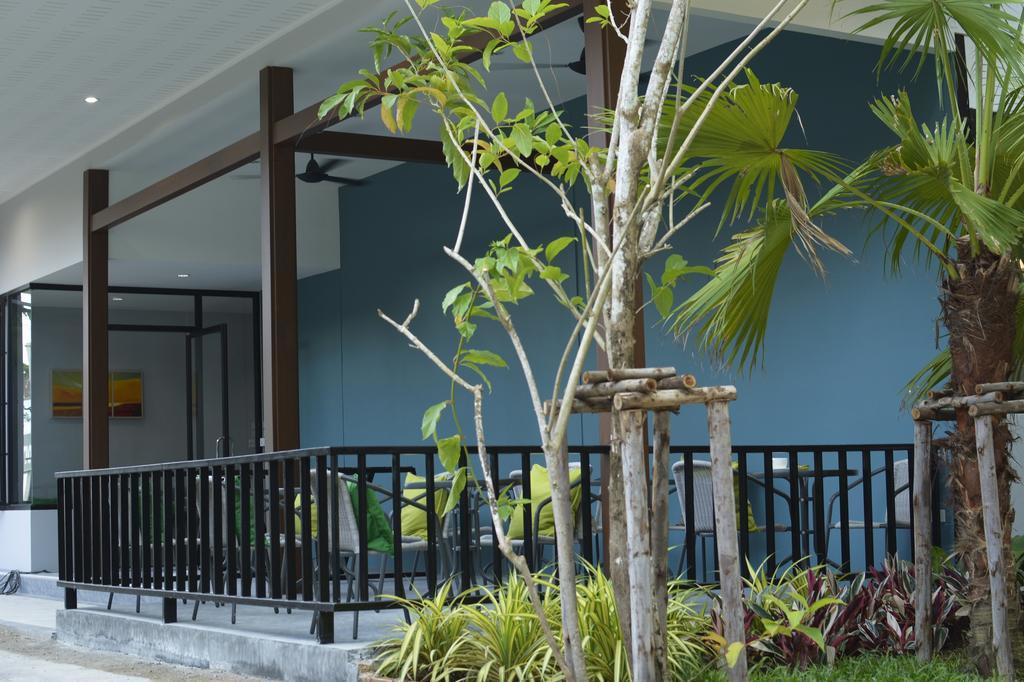 Irest Ao Nang Seafront Hostel Exterior photo