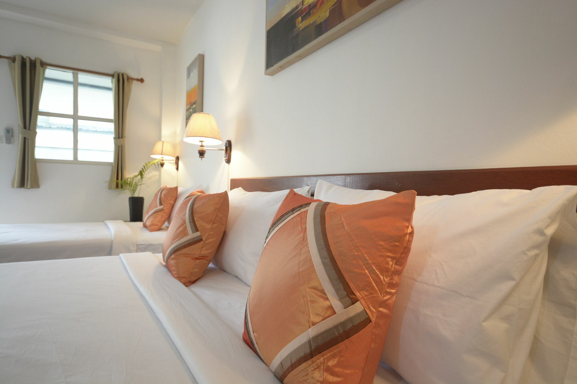 Irest Ao Nang Seafront Hostel Exterior photo
