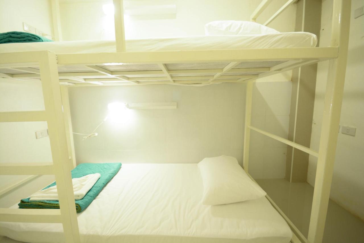 Irest Ao Nang Seafront Hostel Exterior photo